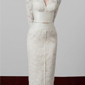 Chic Cream Lace Asymmetrical Dress